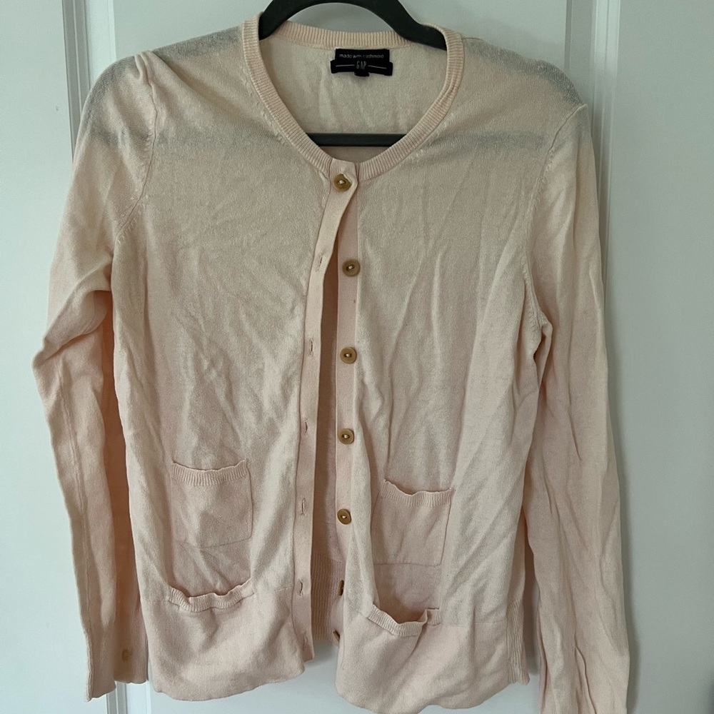 Light pink gap cashmere cardigan with pockets